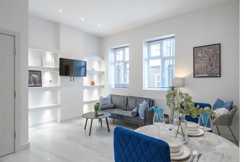 Modern Didcot Apt | Easy Rail to Oxford & London