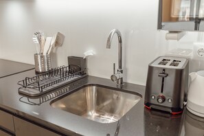 Private kitchen - Cozy Bonfim 1 with Terrace by Hosty (Oporto)