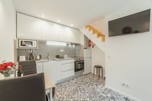 Private kitchen - Cedofeita Loft by Hosty (Oporto)