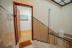 Interior - Cedofeita Apartment by Hosty (Oporto)