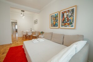 Unclassified image, 2 of 41, button - Cedofeita Flat by Hosty (Oporto)