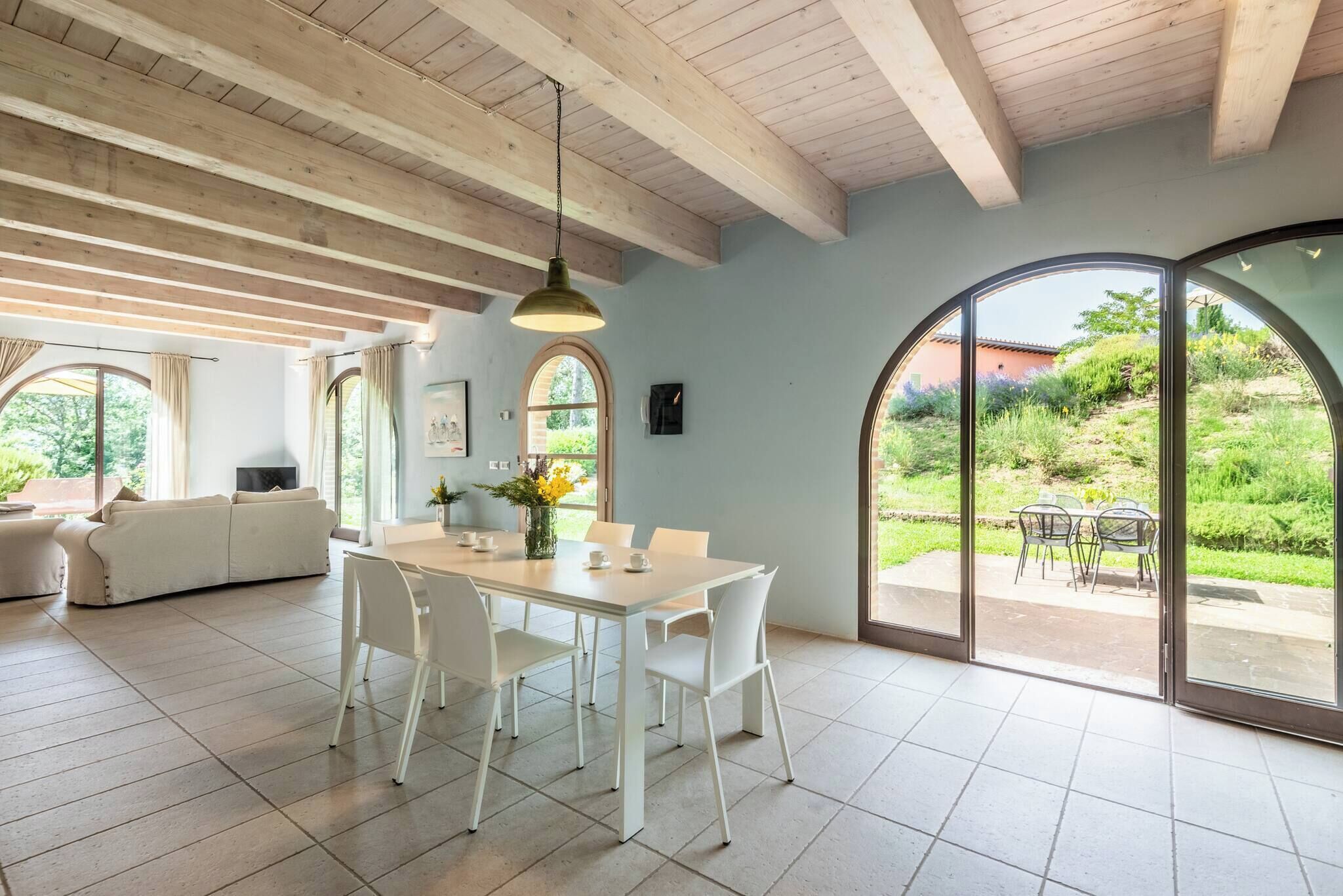 Chalet, 2 Bedrooms, Balcony, Garden View | Dining room