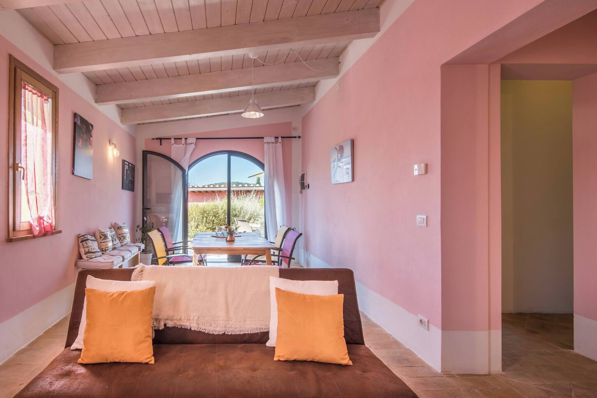 Chalet, 2 slaapkamers, roken, balkon | Woonkamer | Boeken