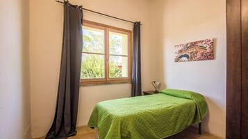 Chalet, 2 slaapkamers, roken, balkon | 2 slaapkamers