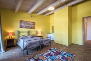 Chalet, 2 Bedrooms, Smoking, Balcony