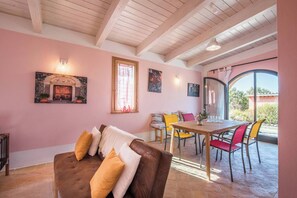 Chalet, 2 camere da letto, fumatori, balcone | Sala da pranzo