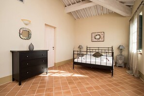 Appartement, 2 chambres, balcon, vue jardin