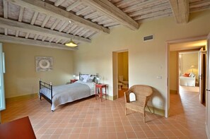 Apartment, 2 Bedrooms, Smoking, Balcony | 2 bedrooms - Apartment Pino - 2 Bedroom Apartment in Tuscany (Trequanda)