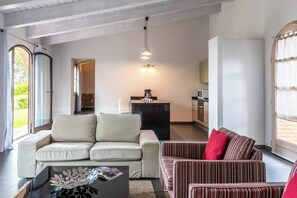 木屋, 2 間臥室, 吸煙房, 陽台 | 客廳