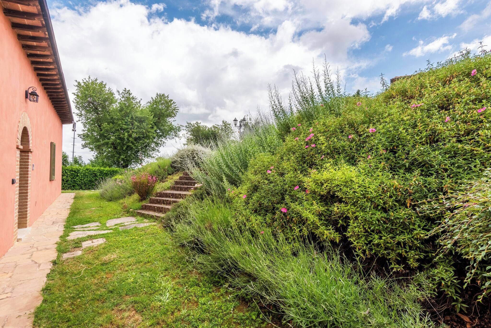 Chalet, 2 chambres, fumeurs, balcon | Enceinte de l’hébergement