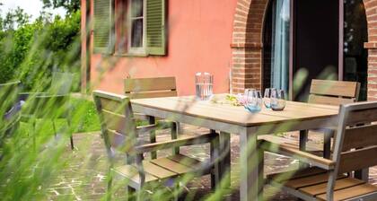 Villa Basilico - Cignella Resort Chalet in Tuscany