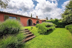 Exterior - Villa Basilico - Cignella Resort Chalet in Tuscany (Trequanda)