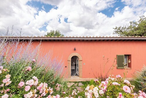 Villa Basilico - Cignella Resort Chalet in Tuscany