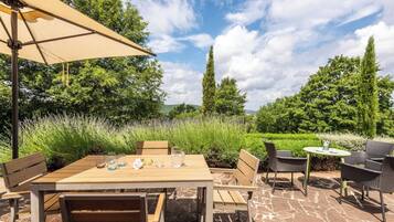 Chalet, 2 Bedrooms, Smoking, Balcony | Outdoor dining