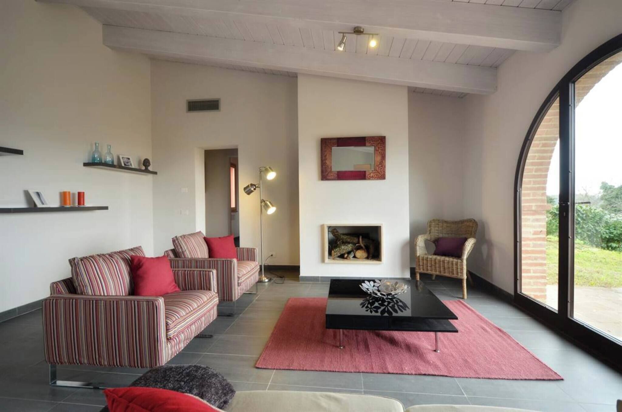 Chalet, 2 Bedrooms, Smoking, Balcony | Living room