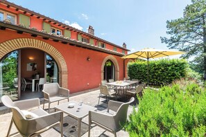 Apartment, 3 Bedrooms, Balcony, Garden View | Outdoor dining - Villa Pesca Amazing House in the Heart of Tuscany (Trequanda)