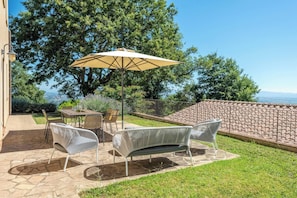 Apartment, 3 Bedrooms, Balcony, Garden View | Outdoor dining - Apartment Olivo - 3 Bedroom Apartment in Tuscany (Trequanda)