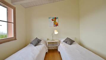 Chalet, 2 slaapkamers, roken, balkon | 2 slaapkamers