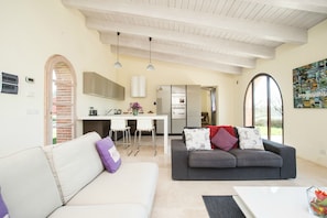 Chalet, 2 chambres, fumeurs, balcon | Salle de séjour