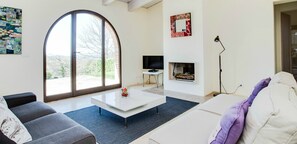 Chalet, 2 chambres, fumeurs, balcon | Salle de séjour