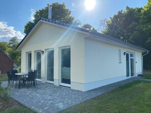 Exterior - Bungalow on Lake Krakow in Serrahn - coziness meets nature (Kuchelmiß)