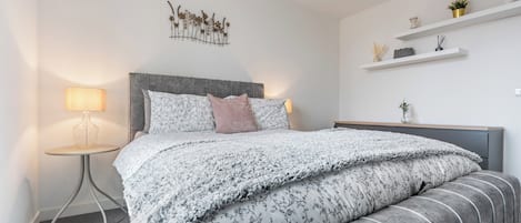 1 bedroom, iron/ironing board, free WiFi, bed sheets