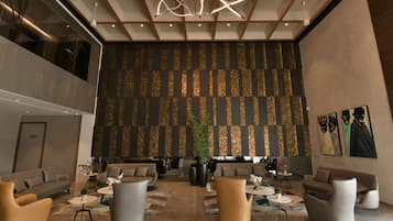 Comfort Room, City View | Interior