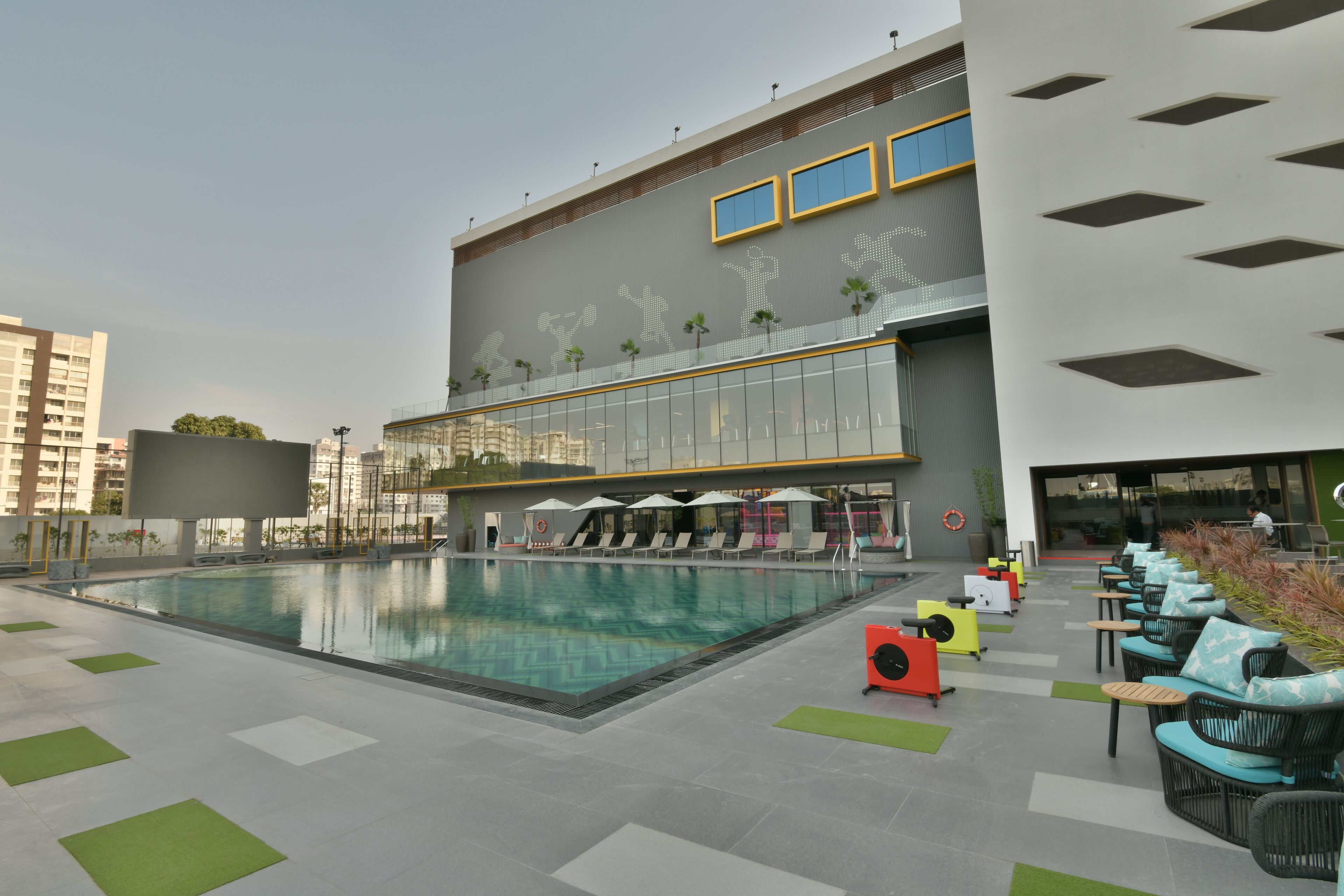 Comfort Room, City View | Pool | Outdoor pool