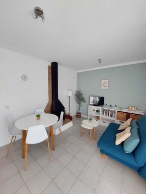 Interior - Apartment with terrace close to the sea (L'Escala)