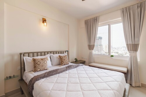 Skyvista Living by Redolivejp Nagar2bhklavish