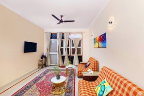 Apartment (2 Bedrooms) | Front of property - Taj Luxuria by Red Olive10min to Taj Mahal3bhk (Agra)