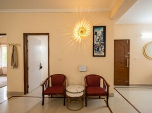 Interior - Taj Luxuria by Red Olive10min to Taj Mahal3bhk (Agra)