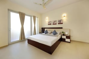 Apartment (2 Bedrooms) | Interior - Golden Oak by Redolivenr. DLF Golf Course3bhk (Gurugram)
