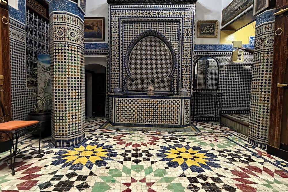 Riad Dar Fes source bleue luxury home