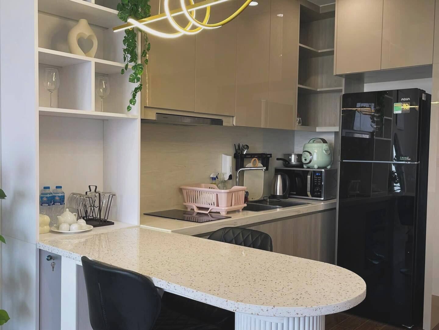 Shared fridge, microwave, espresso maker, coffee/tea maker