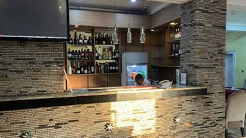 Bar (in der Unterkunft)