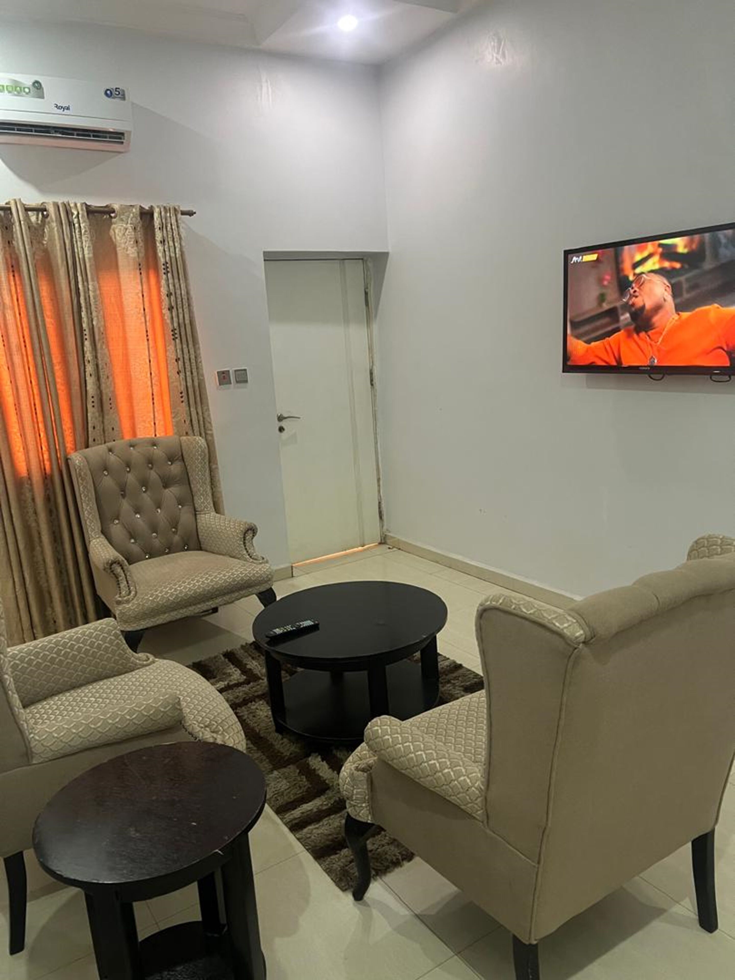 Executive Suite | Interior