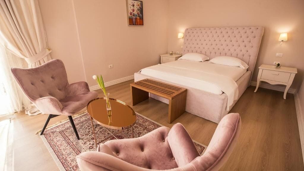 Superior Double Room, Balcony, Garden View