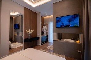 Deluxe-suite - balkon - udsigt til have | Skrivebord, lydisolering, strygejern/strygebræt, gratis Wi-Fi