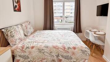 Comfort tweepersoonskamer, 1 tweepersoonsbed | Gratis wifi, beddengoed