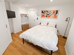 Comfort Double Room, Patio | Free WiFi, bed sheets - Au42BisJM (Cambrai)