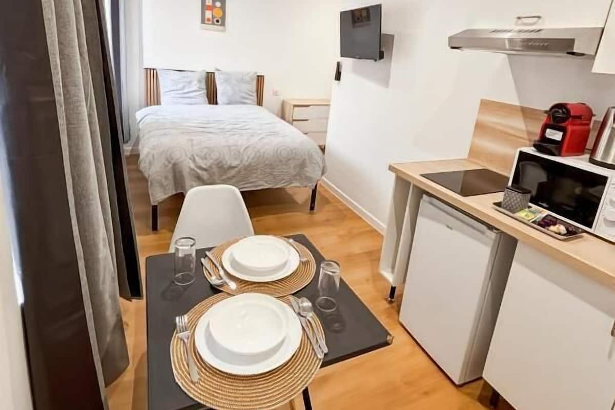 Double Room | Free WiFi