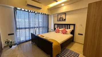 1 bedroom, free WiFi, bed sheets