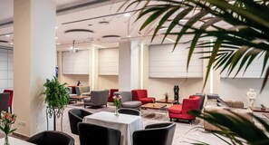 Lobby - Superior Business 1BR in Herzliya | Hotel Services & Parking (Herzliya)