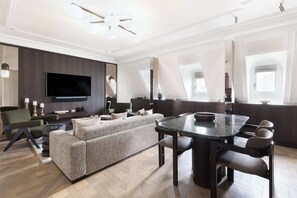 Interior - A Splendid 1-Br - Champs-Elysées (Paris)