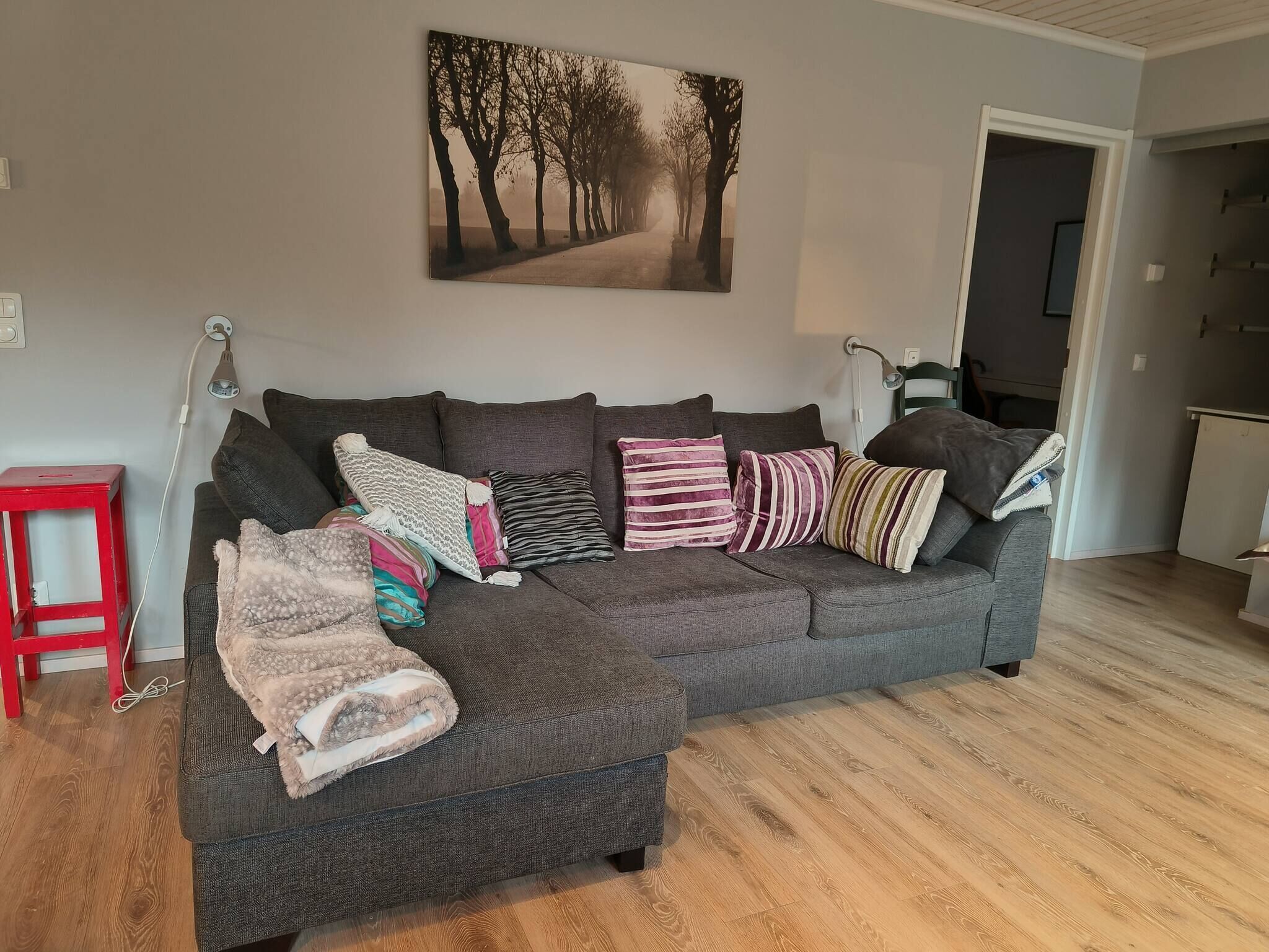 House, 6 Bedrooms, Accessible, Smoking | Living room