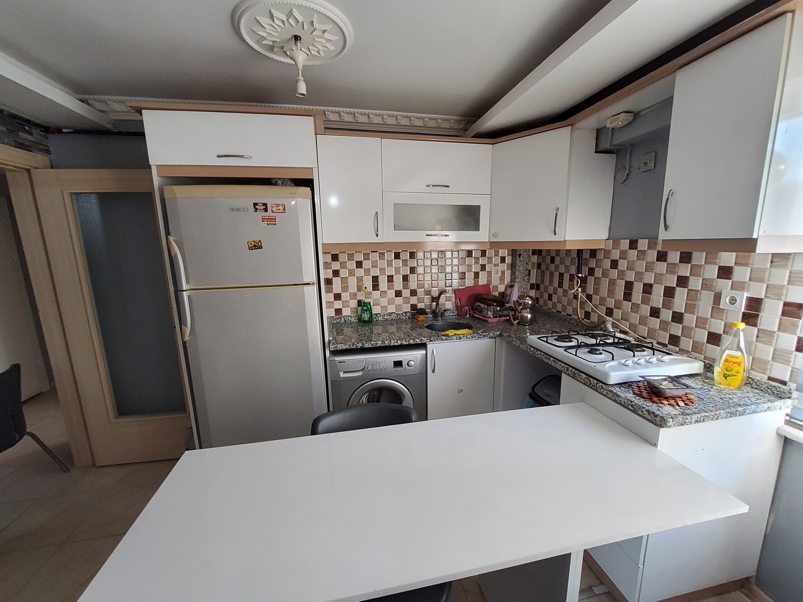 Classic-huoneisto, parveke | Yksityinen keittiö