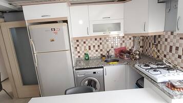 Classic Apartment, Balcony | Private kitchen