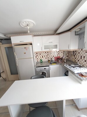 Classic Apartment, Balcony | Private kitchen - çorlu suit (Çorlu)