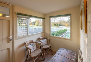 Casa, 2 habitaciones, vista al jardín | Exterior